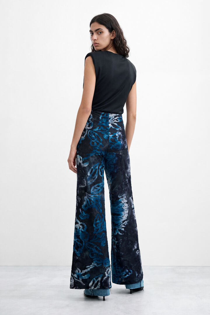 Long flocked jumpsuit