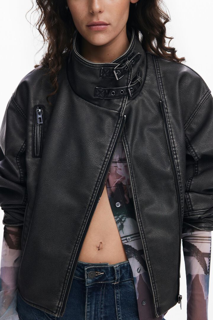 Biker efecto piel oversize