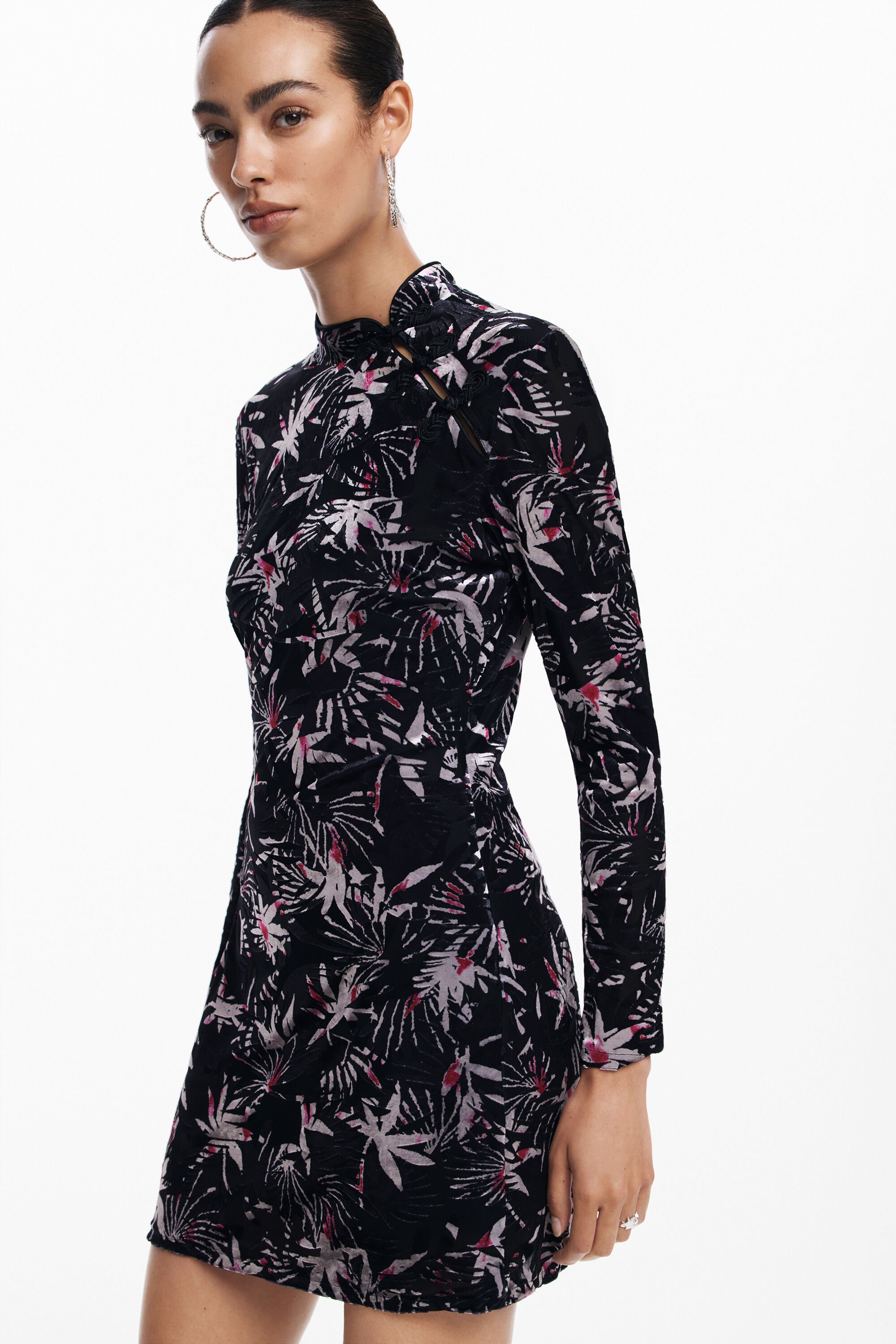 Leaf dress with kimono collar I Desigual.com