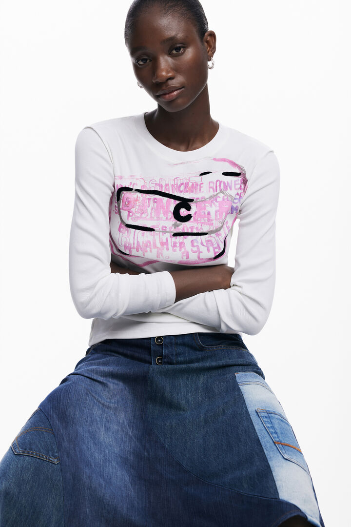 T-shirt à manches longues avec lettres roses | Desigual