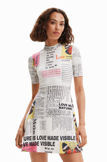 שמלת מיני עם שרוולים קצרים עם הדפס עיתון לנשים | Desigual
