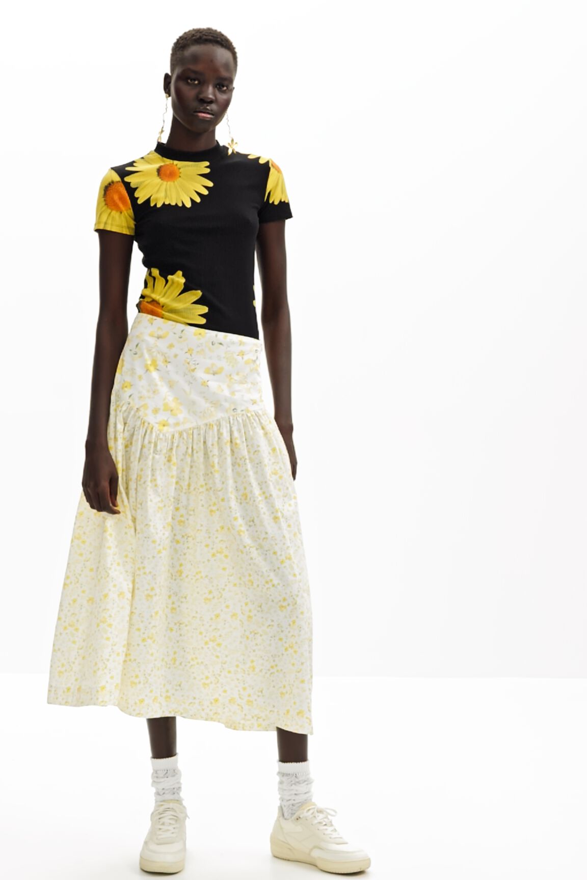 Midi skirt ruffle top