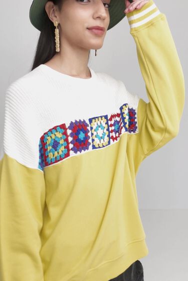 Sweat-shirt patch en coton ouaté, tricot et crochet | Desigual