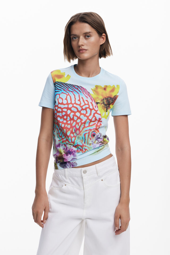 T-shirt designed by Mr. Christian Lacroix | Desigual