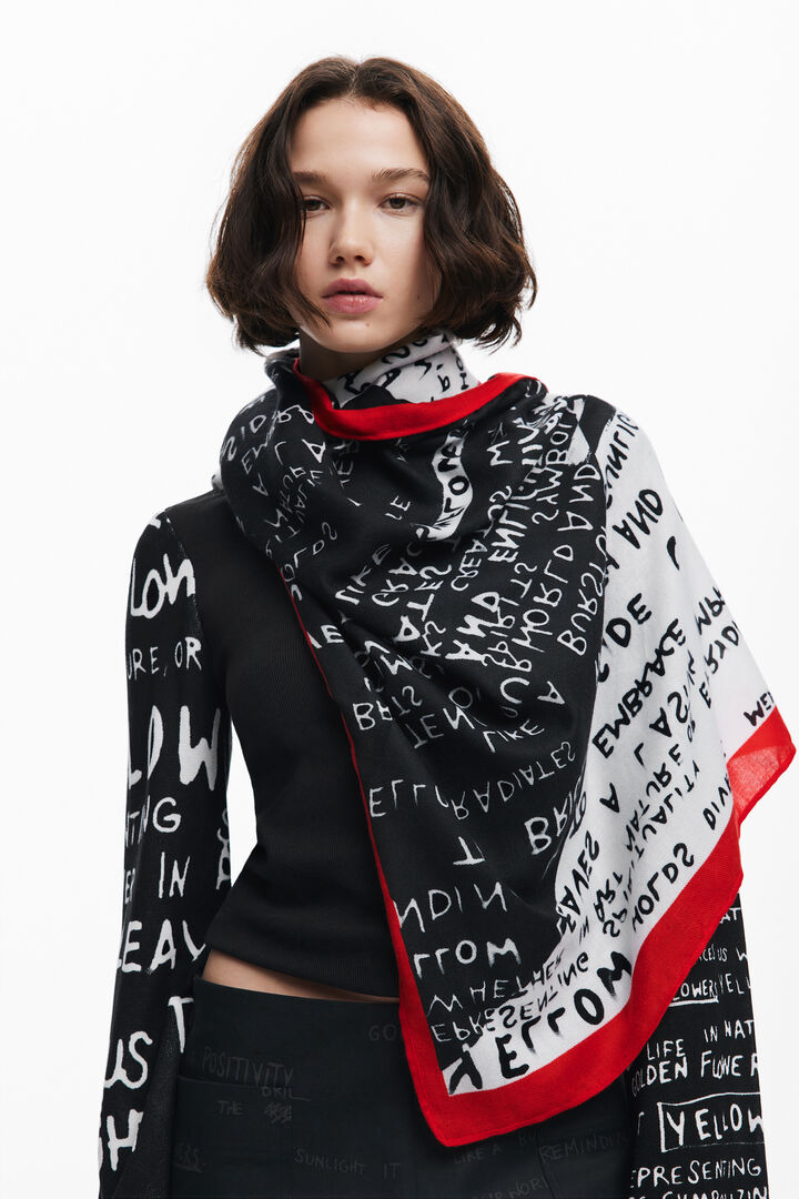 Fulard lettering | Desigual