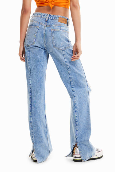 ג'ינס קרעים בגזרה רחבה לנשים | Desigual
