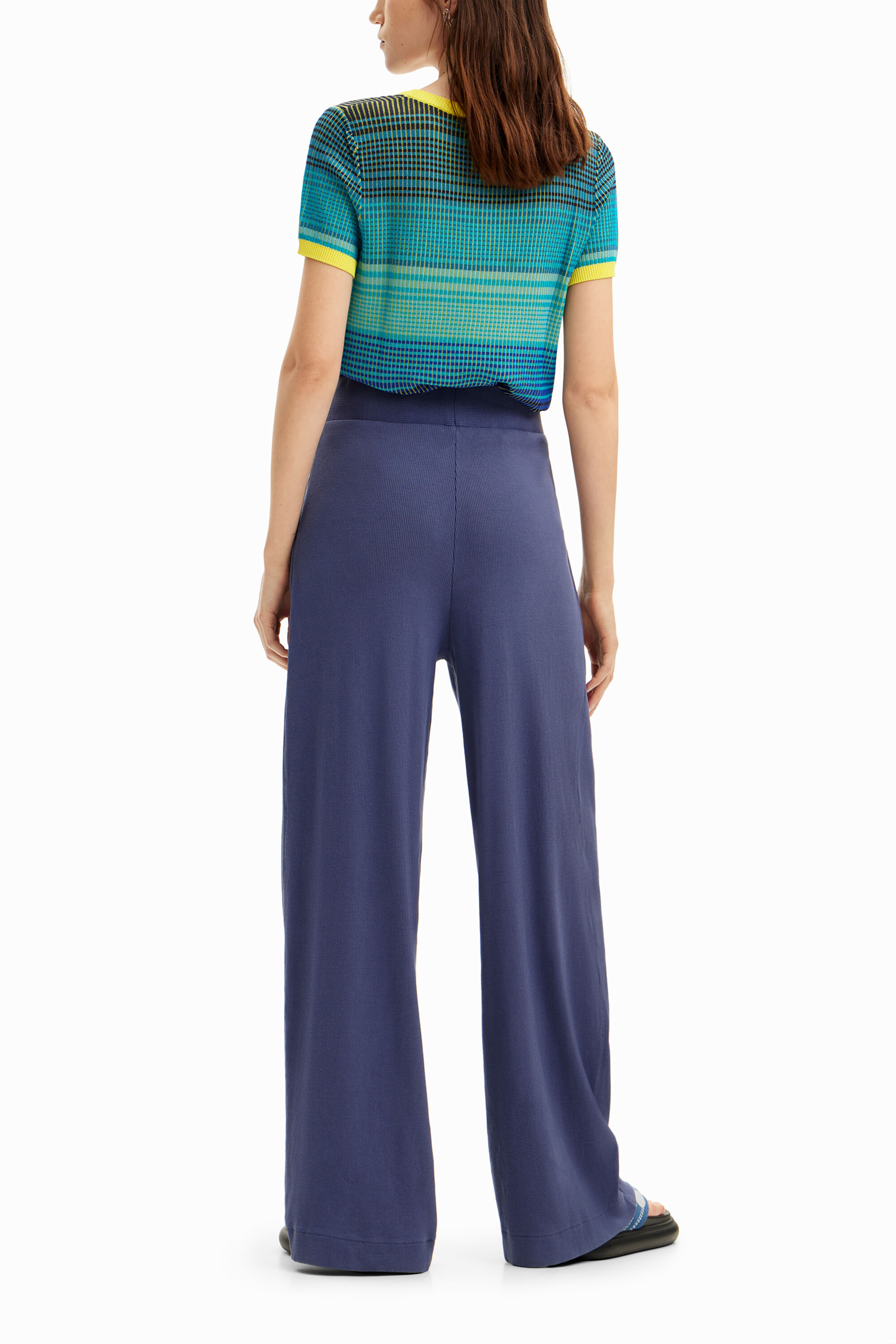 Pantaloni larghi maglia