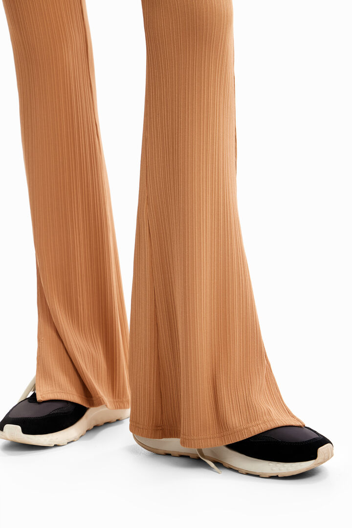 Pantalons flare elàstics | Desigual
