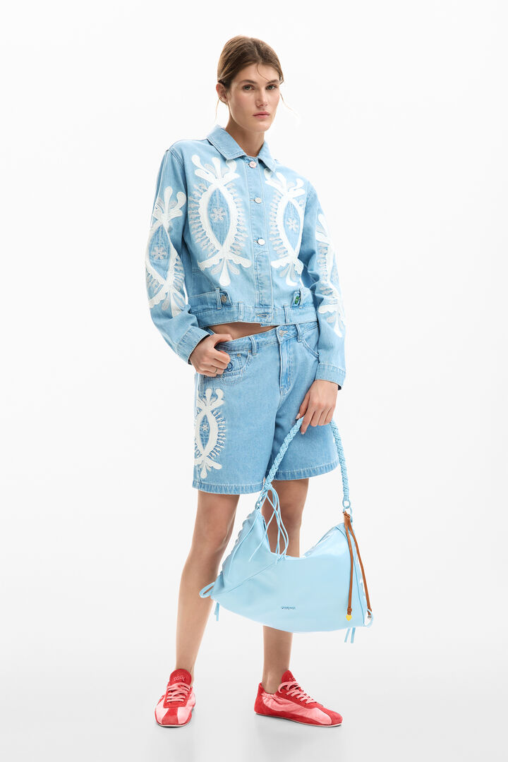 Embroidered denim bermuda