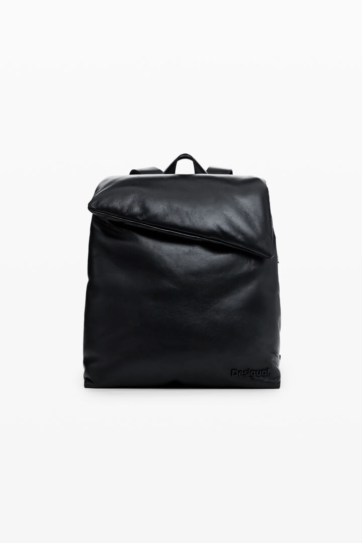 Medium padded 100% leather backpack | Desigual