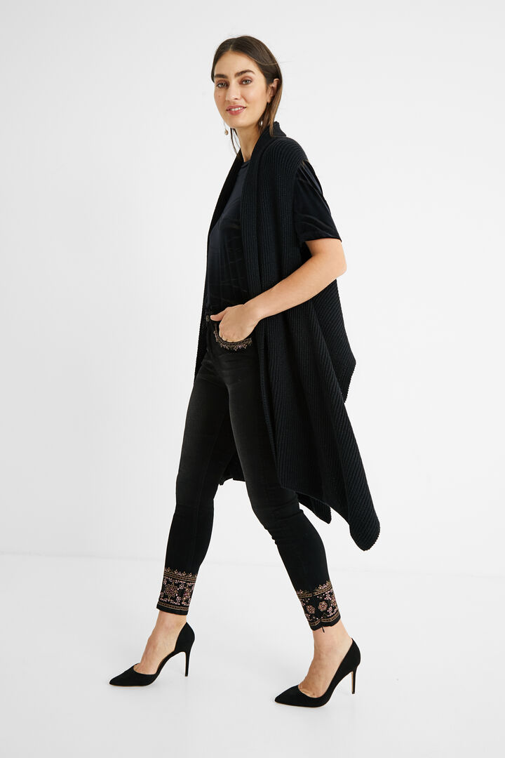 Long vest style scarf | Desigual