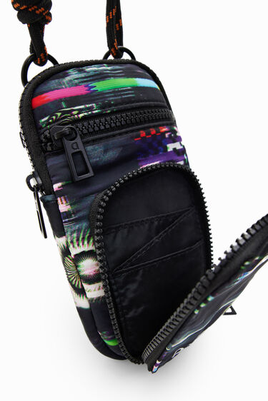 Nylon smartphone pouch with a glitch print, several pockets and space for coins and cards. | Desigual