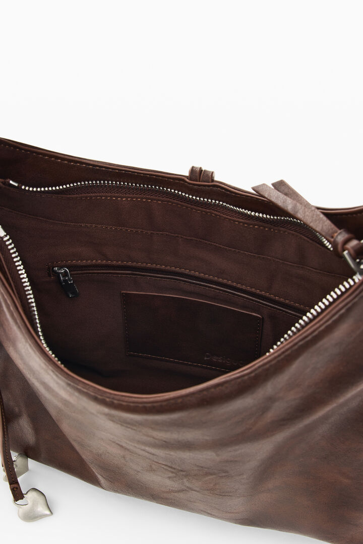 Mittelgro&szlig;e Tasche in Lederoptik