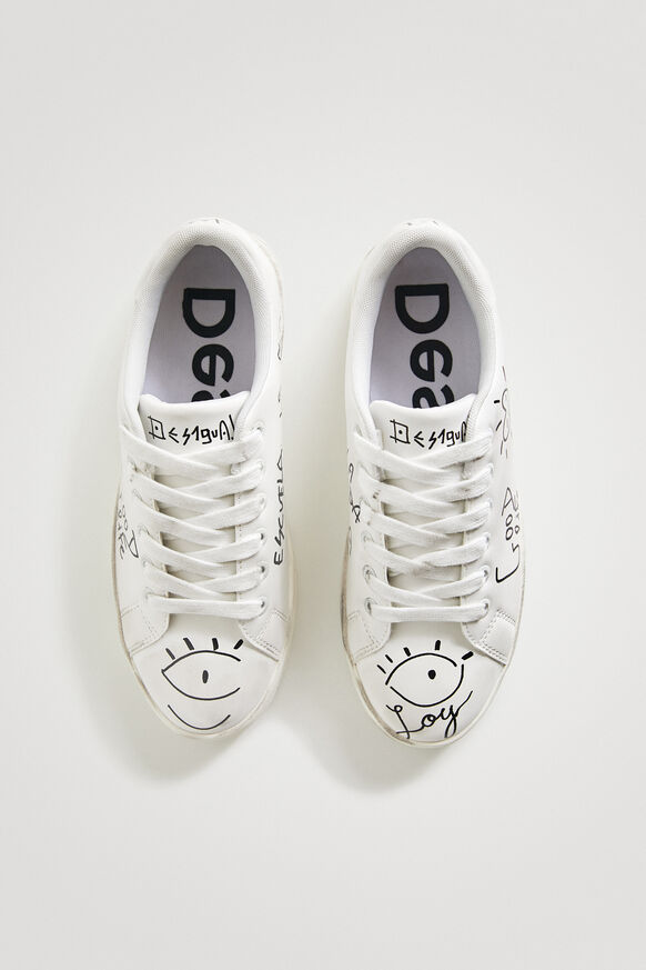 Sneakers met stift geschreven woorden | Desigual