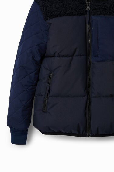 Gewatteerd jack met capuchon | Desigual