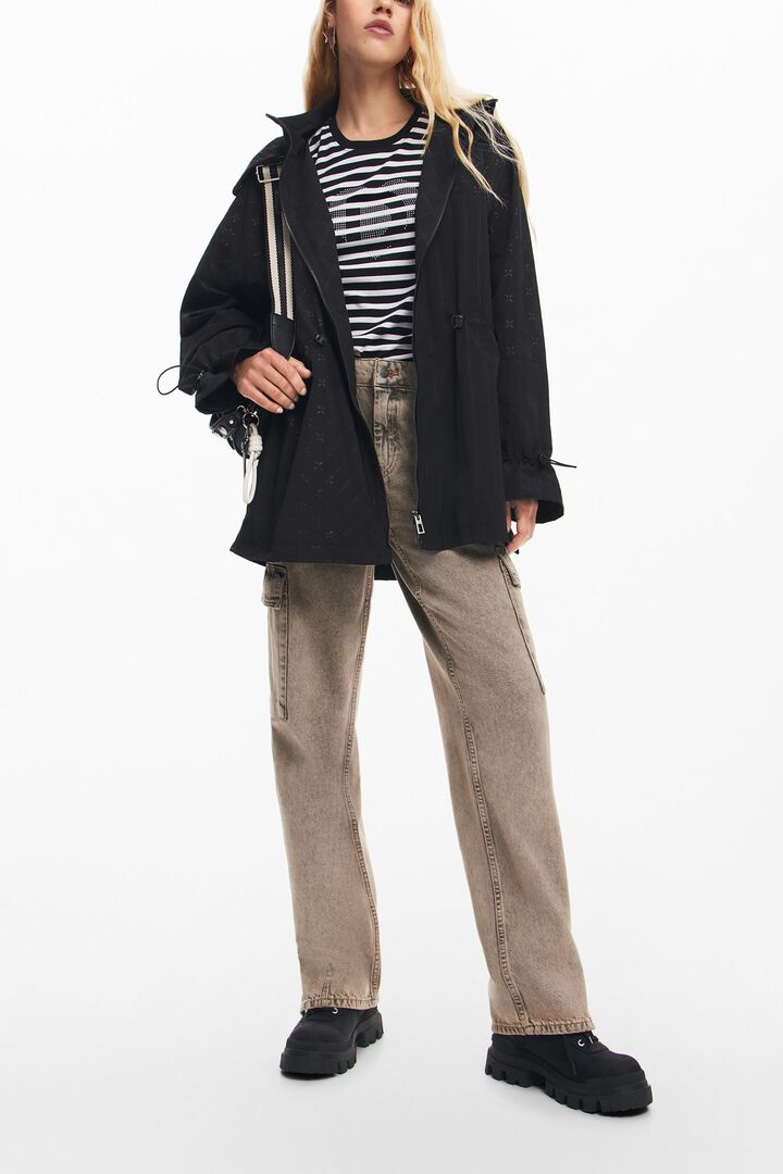 Parka impermeable capucha | Desigual