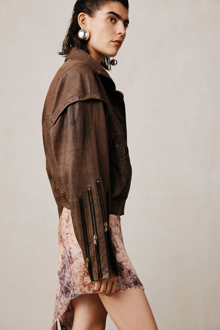 Asymmetric studio skirt | Desigual