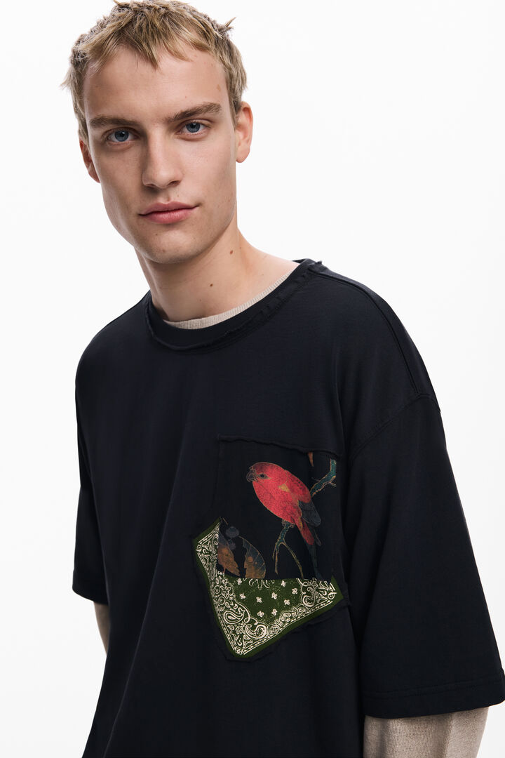 T-shirt with bird patches | Desigual