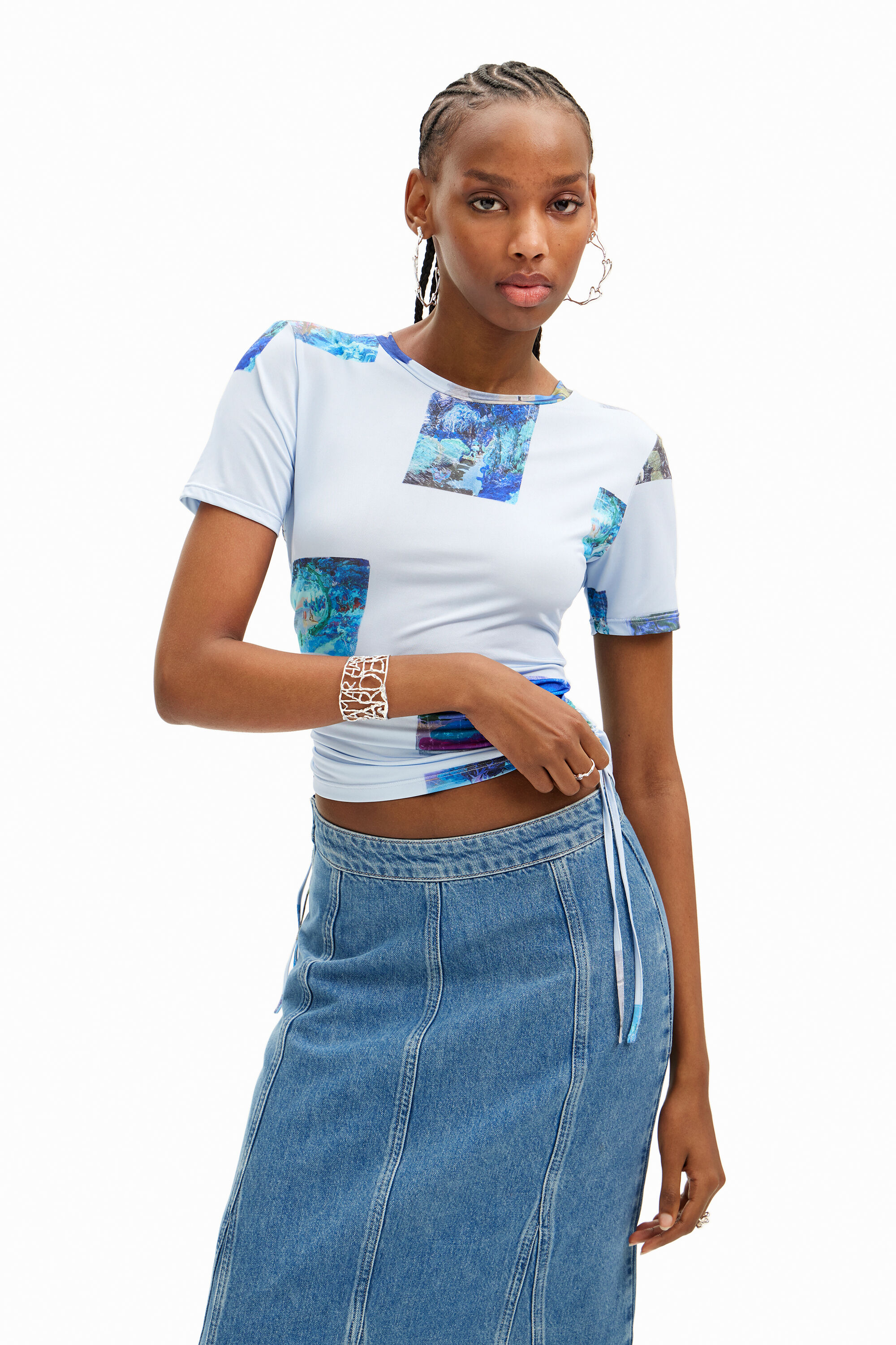 Shop Desigual T-shirt In Blue