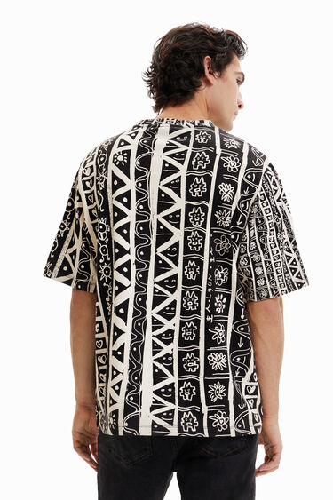 Camiseta arty cenefas | Desigual