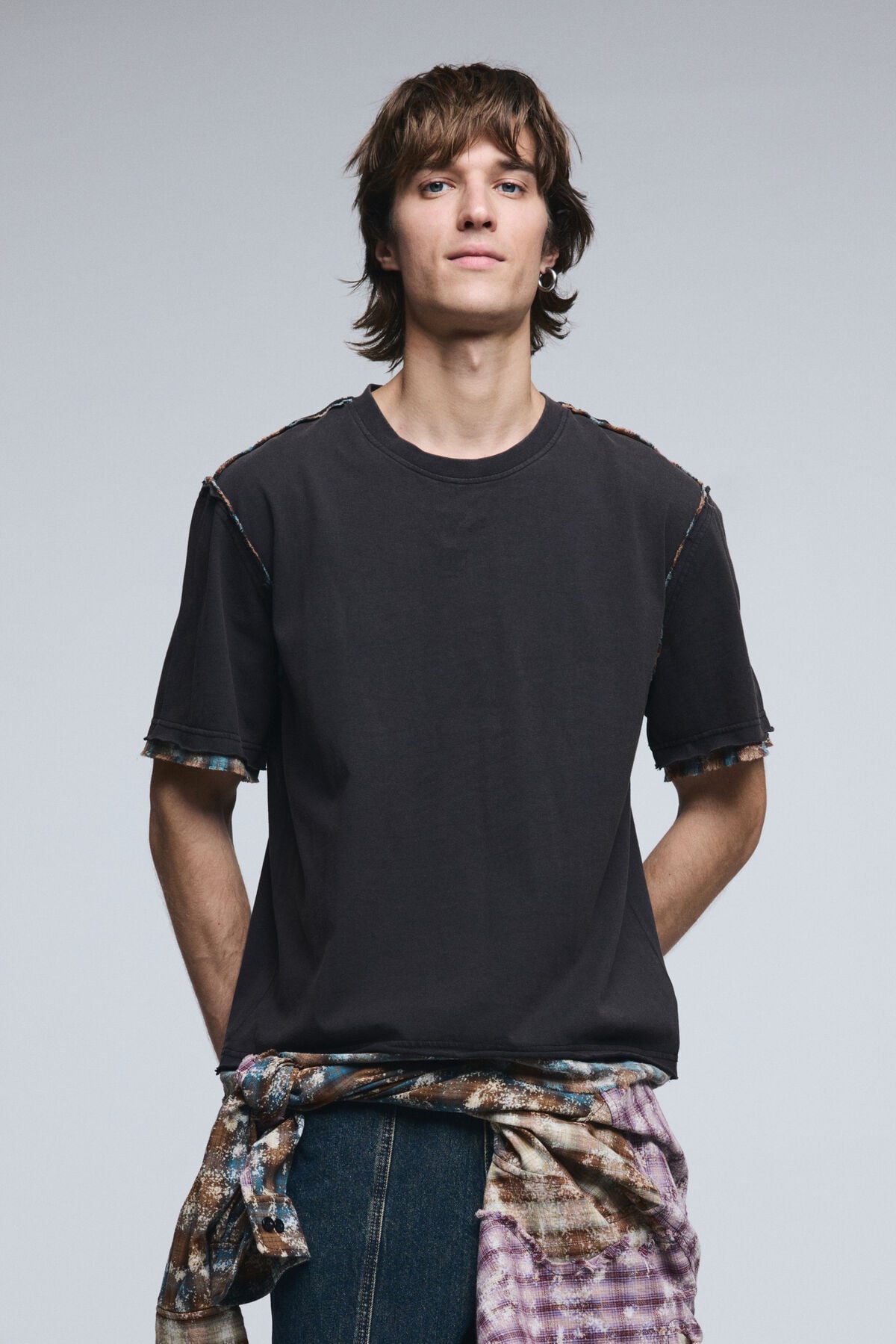 半袖Tシャツ、ステッチのディテール グレー メンズ I Desigual.com