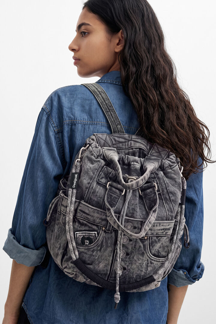 rucsac multipoziție de mărime medie din denim