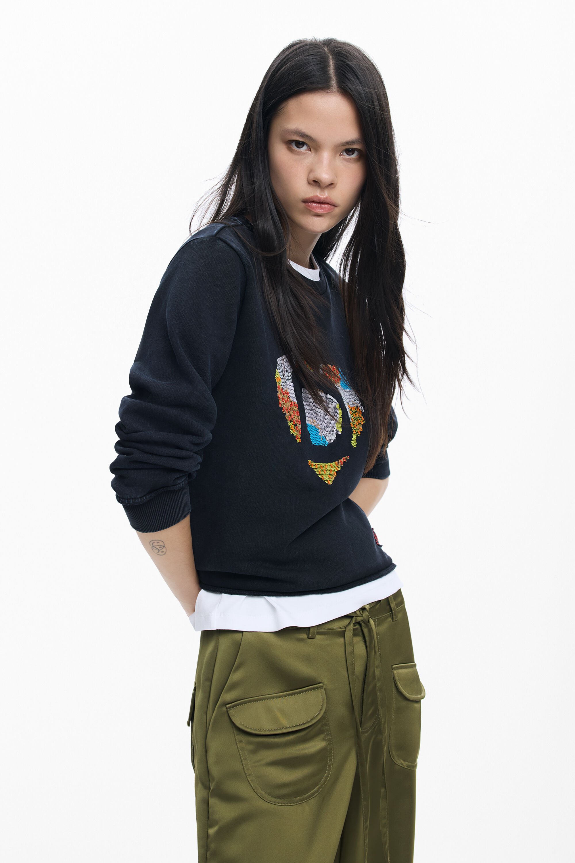 Desigual, Sweatshirt mit Herzstickereien, Damen, Baumwolle, Schwarz, XL