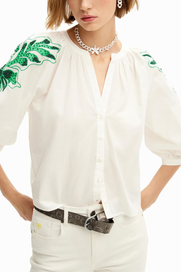 V-neck embroidered blouse | Desigual