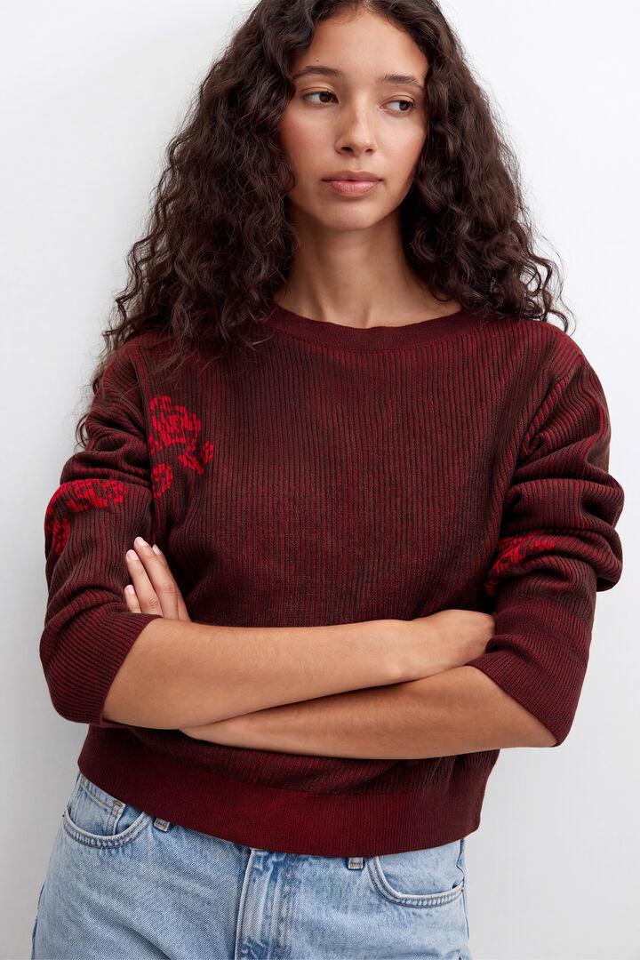 pull en maille fine &agrave; fleurs