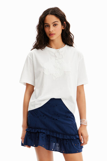 Camiseta parche flor | Desigual