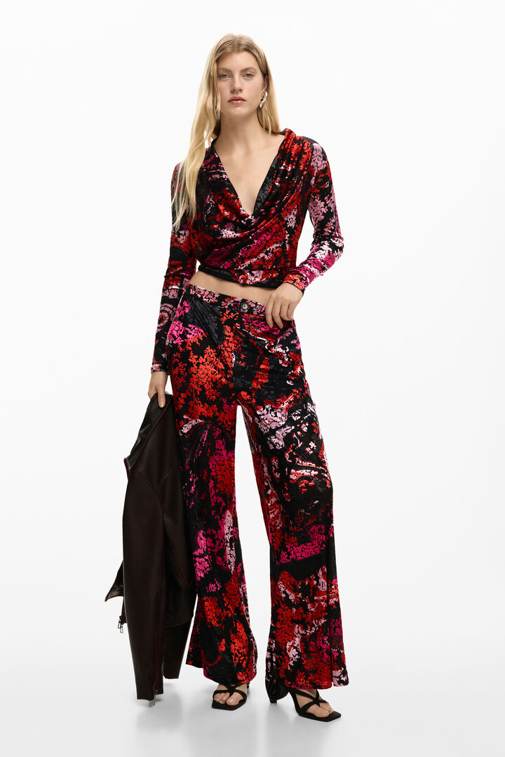 T-shirt designed by Mr. Christian Lacroix | Desigual