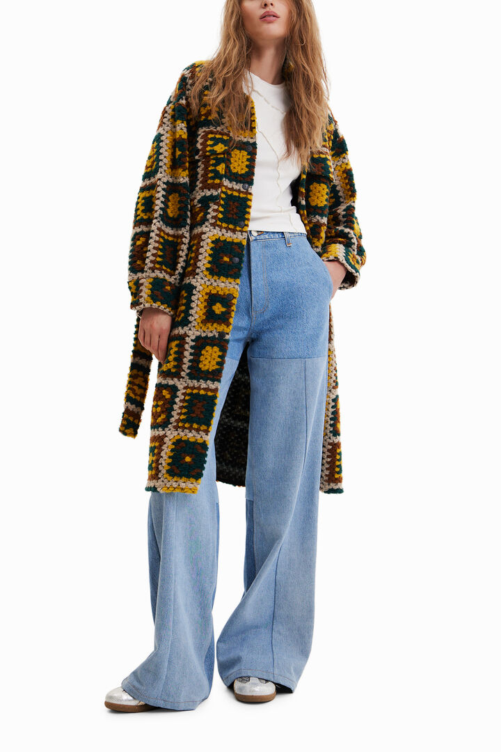 Abrigo largo efecto crochet | Desigual