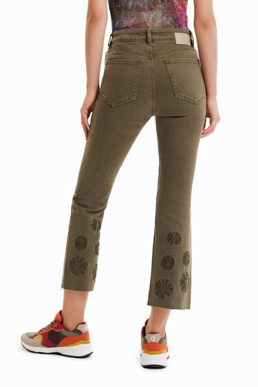 Embroidered cropped flare jeans | Desigual