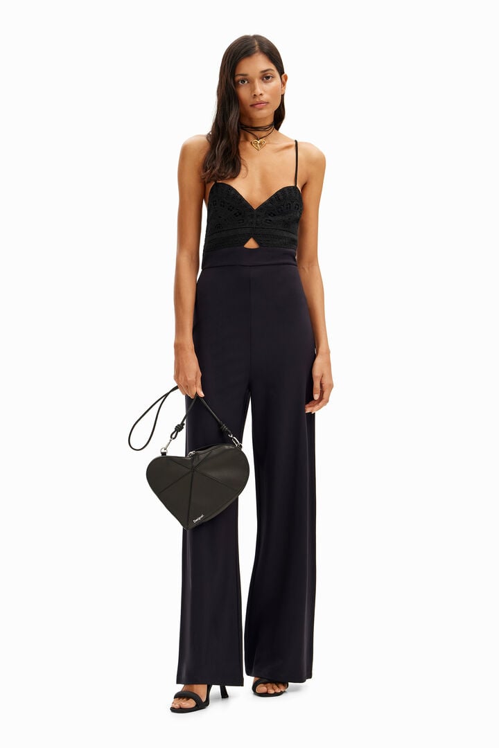 Langer Jumpsuit Häkelstoff