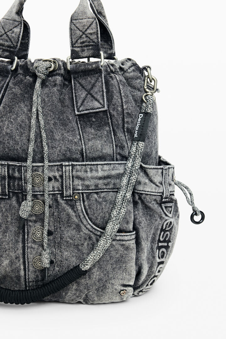 rucsac multipoziție de mărime medie din denim