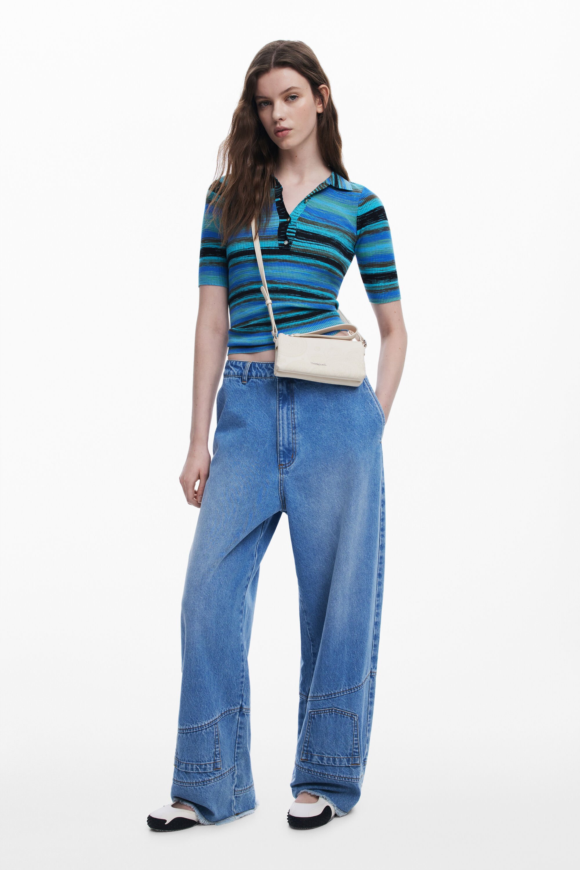刺繍入り中型ショルダーポーチ 女性用 I Desigual.com