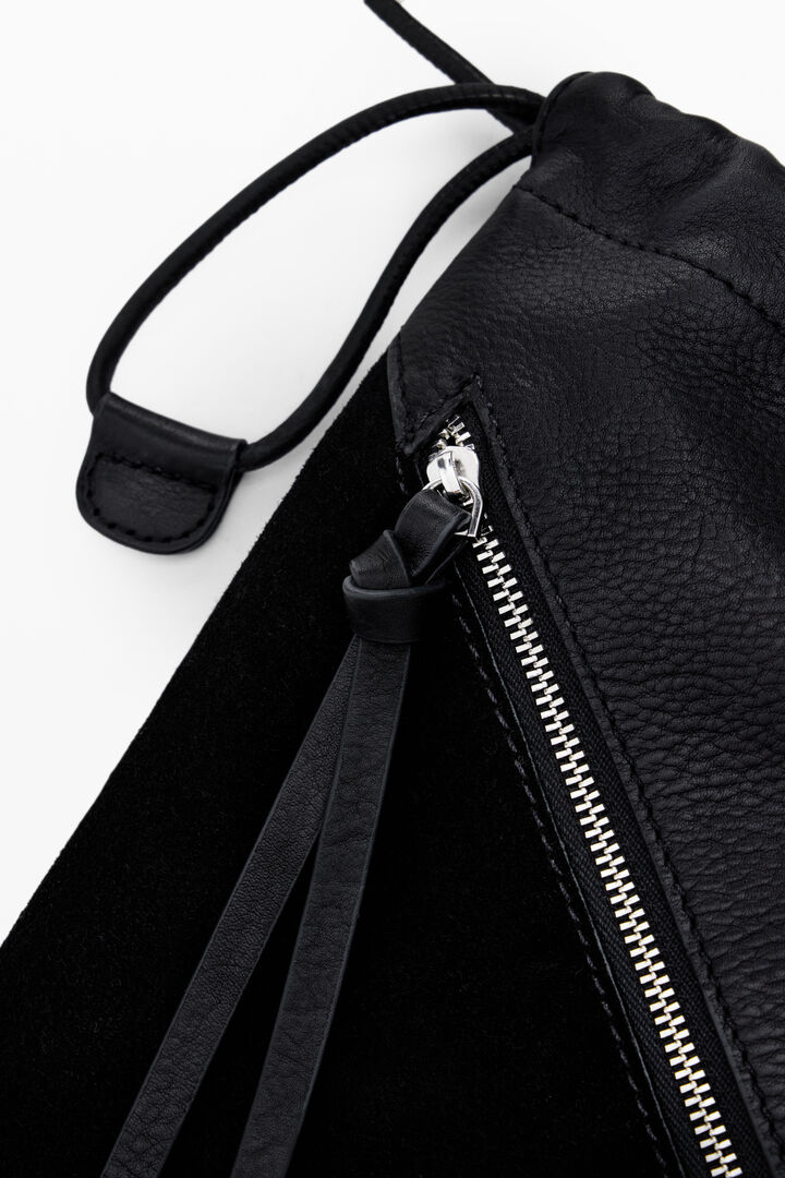 Leather wallet smartphone pouch | Desigual