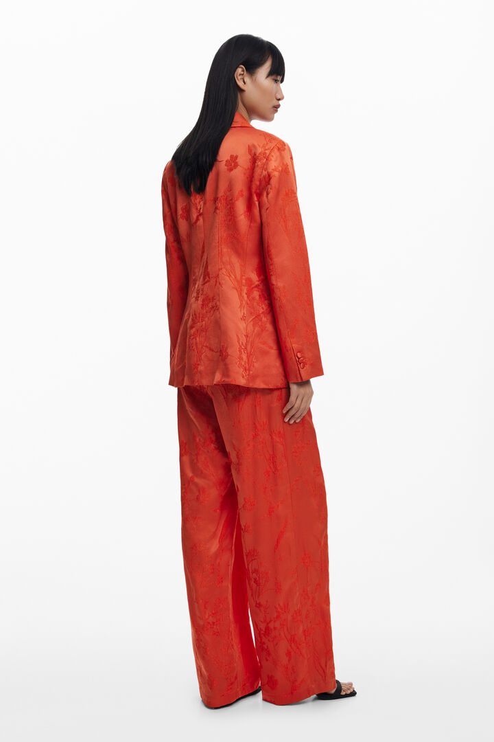 Embroidered fitted blazer | Desigual