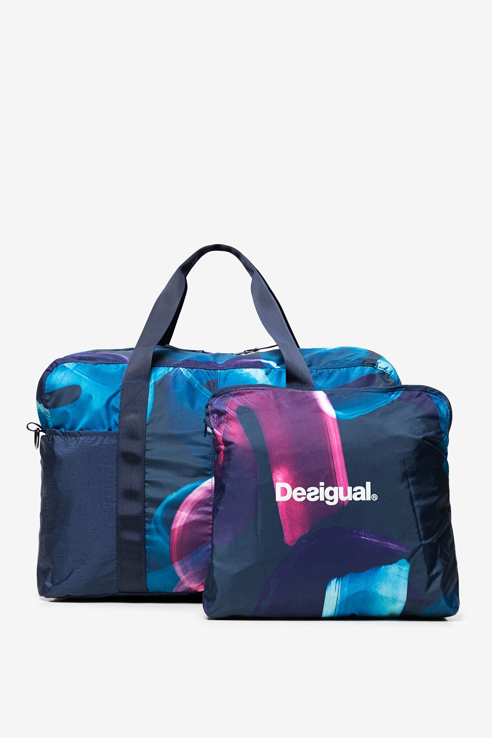 Sports bag with toiletry bag