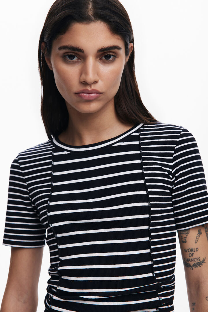 Striped short-sleeve T-shirt | Desigual
