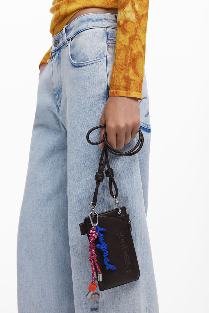 Porta mòbil logo 3D mitjà | Desigual