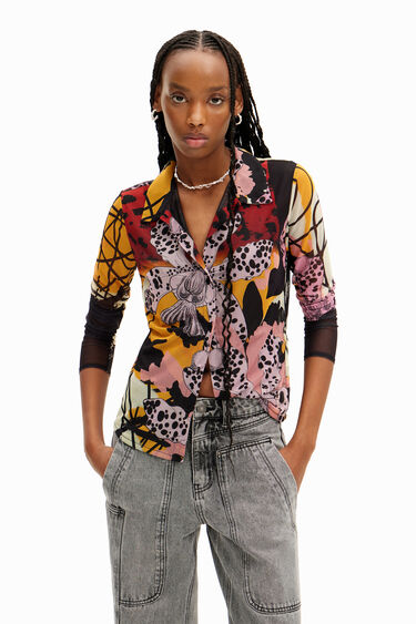 Long-sleeved shirt with women and flowers. | Desigual