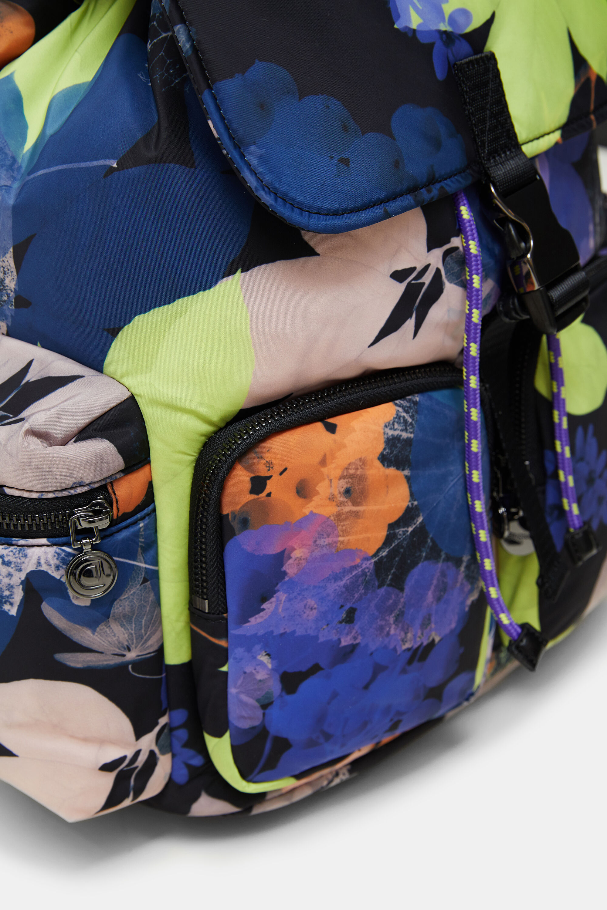 Mochila acolchada desigual hot sale