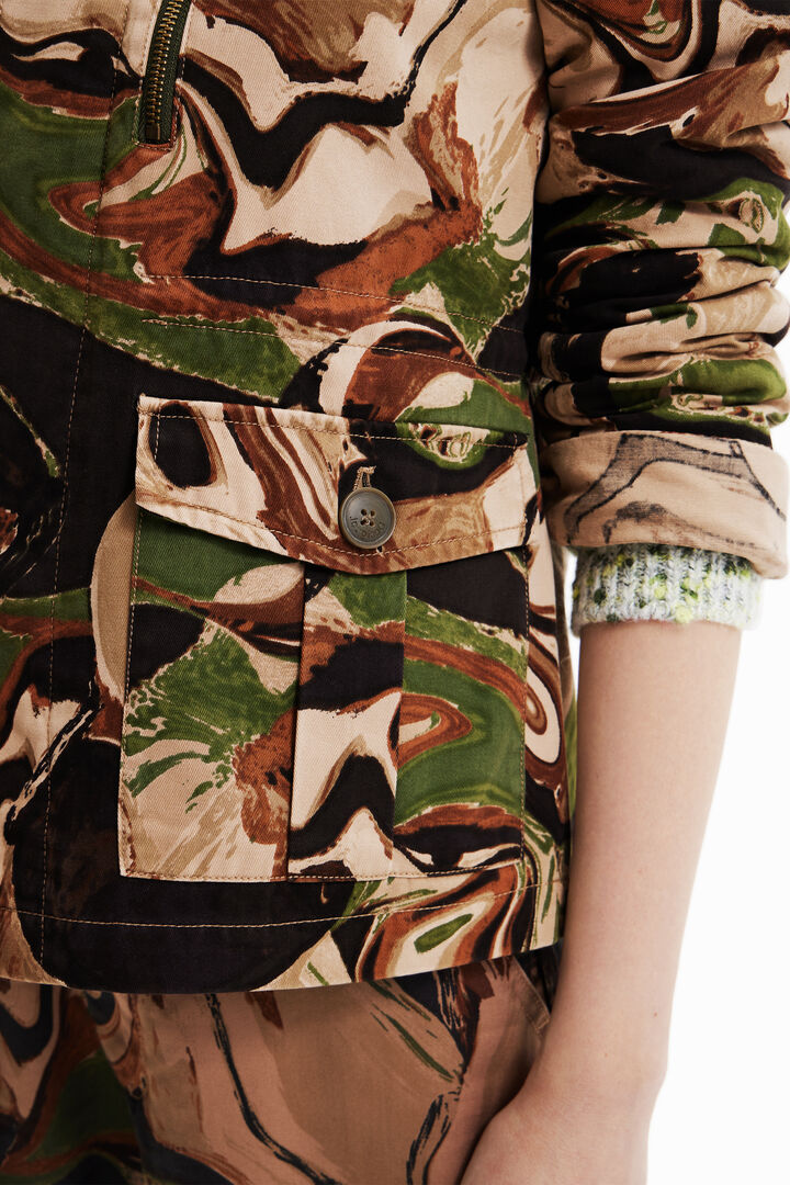 Chaqueta corta camuflaje | Desigual