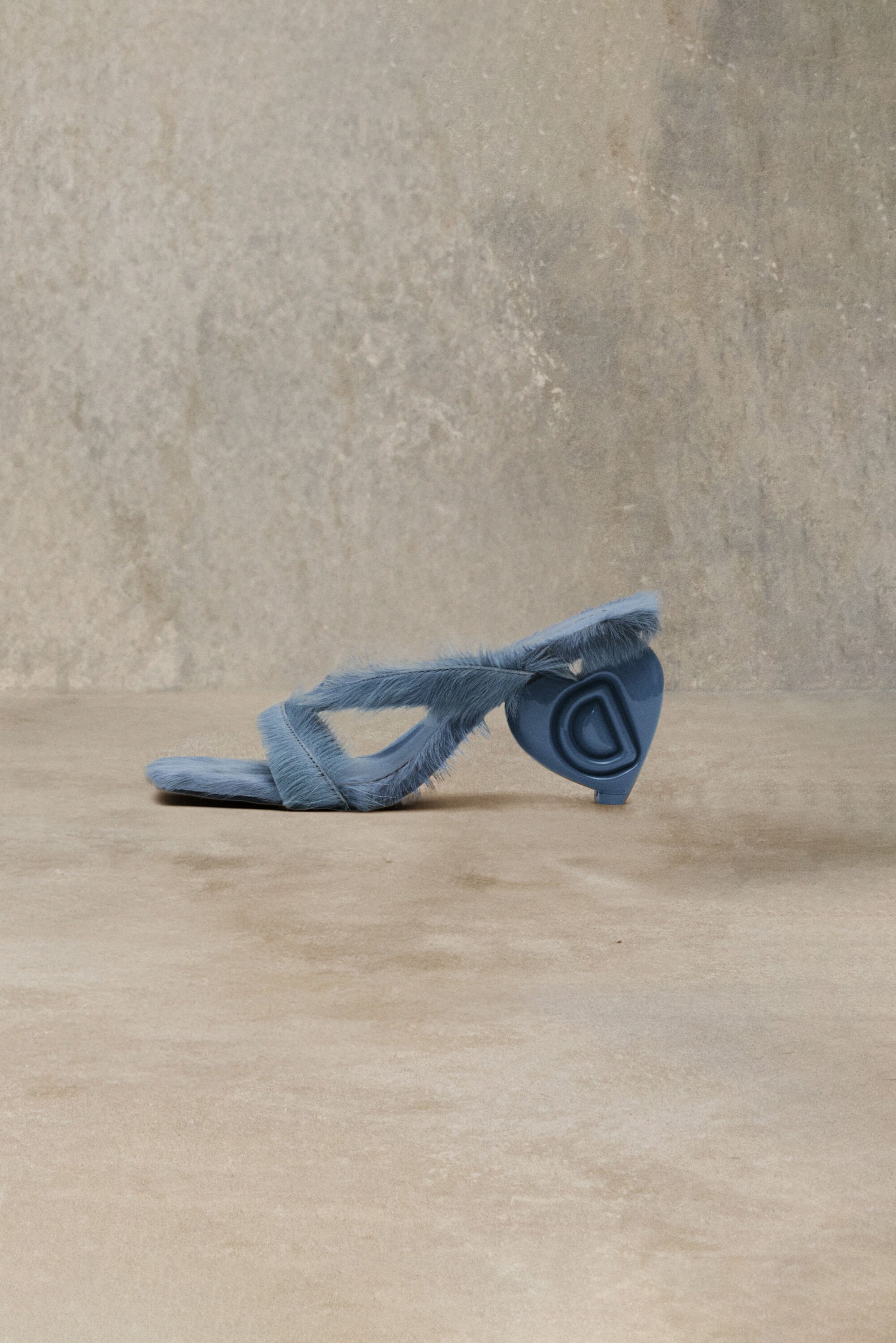 Sandalen met hartvormige pels studio