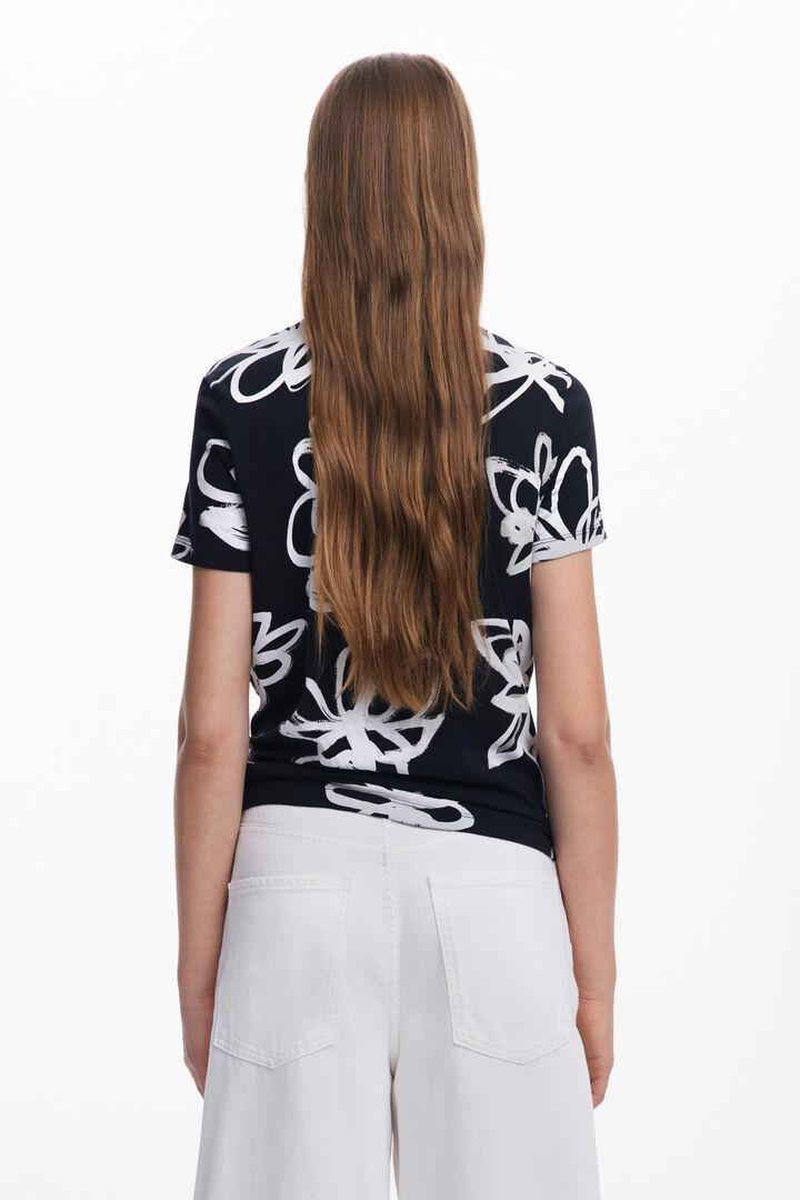 Camiseta flor grande