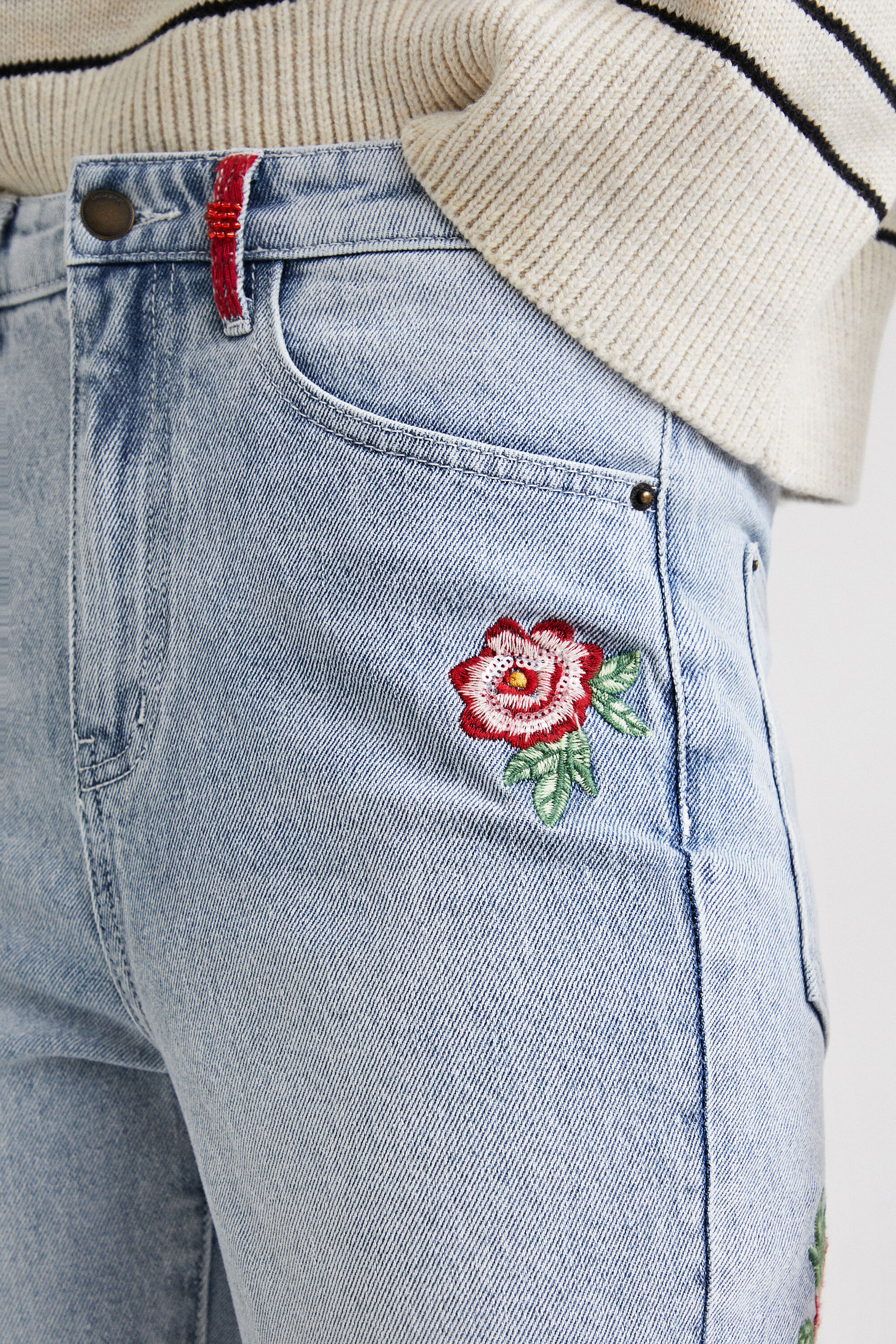 Straight cropped floral jeans | Desigual.com