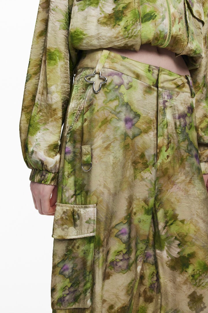 Pantalón cargo satinado Collina Strada | Desigual
