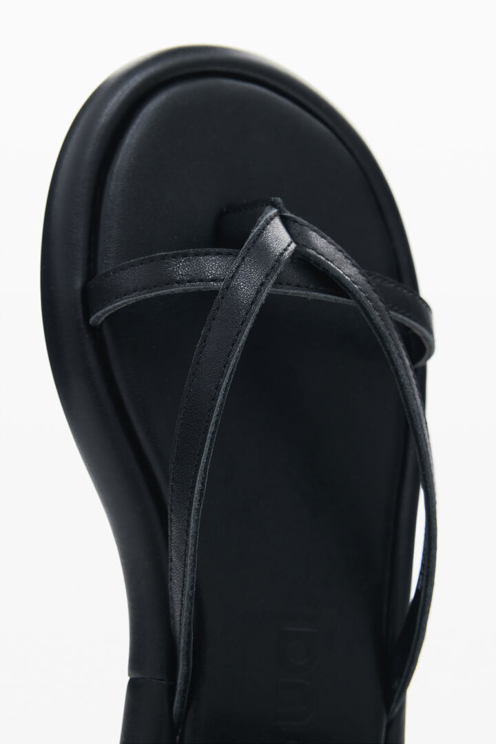Ankle strap flat sandal | Desigual