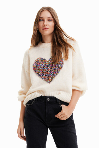 Szív mintás pulóver